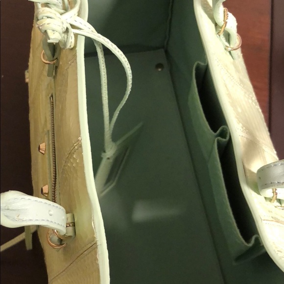 balenciaga python ice green A4 papier tote - Picture 5 of 7